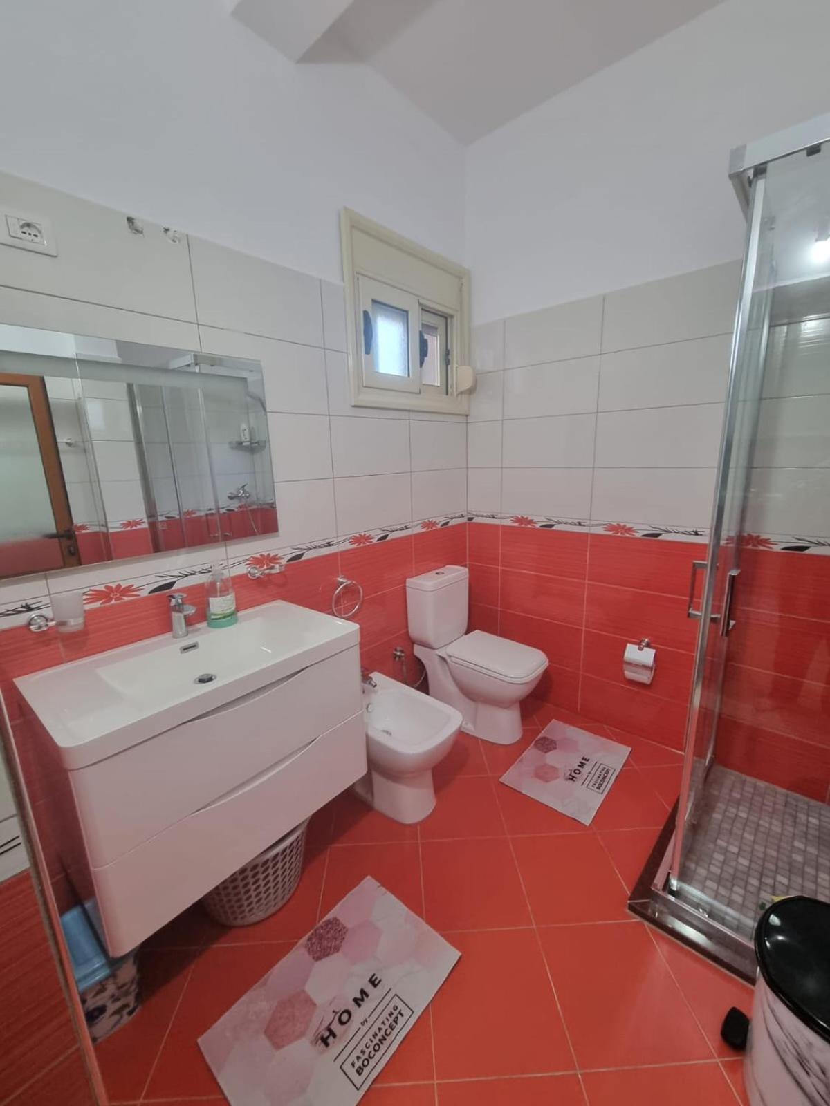 Vila Megi-Rent Room Вльора Екстер'єр фото