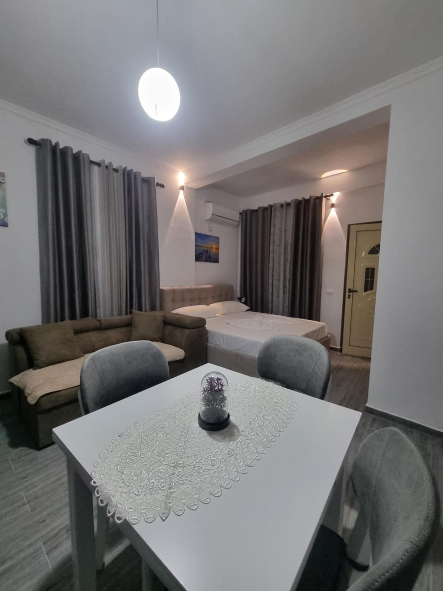 Vila Megi-Rent Room Вльора Номер фото