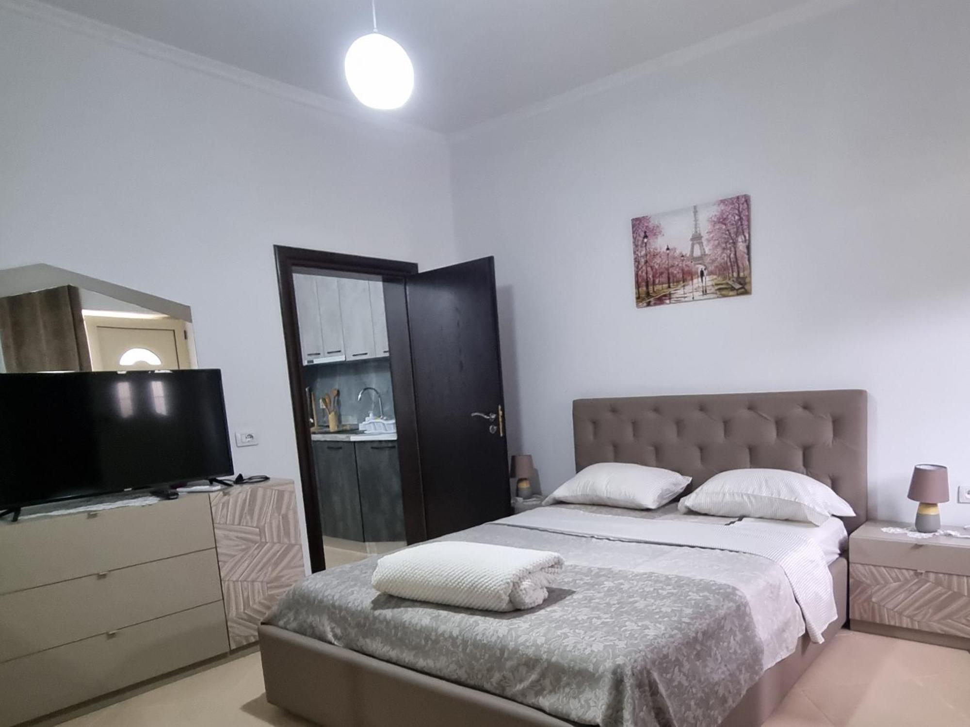 Vila Megi-Rent Room Вльора Екстер'єр фото